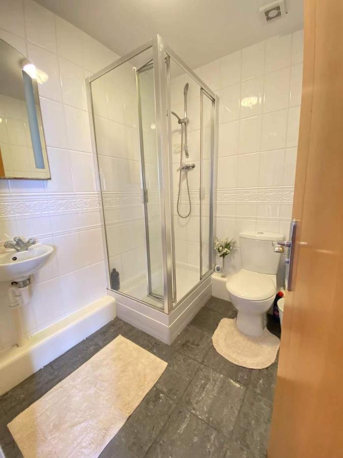 Beach Front Apt With Stunning Sea View Swansea Kültér fotó