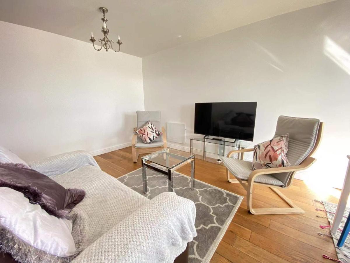 Beach Front Apt With Stunning Sea View Swansea Kültér fotó